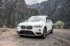 2019 BMW X1 xDrive28i in Alpine White from a front left view